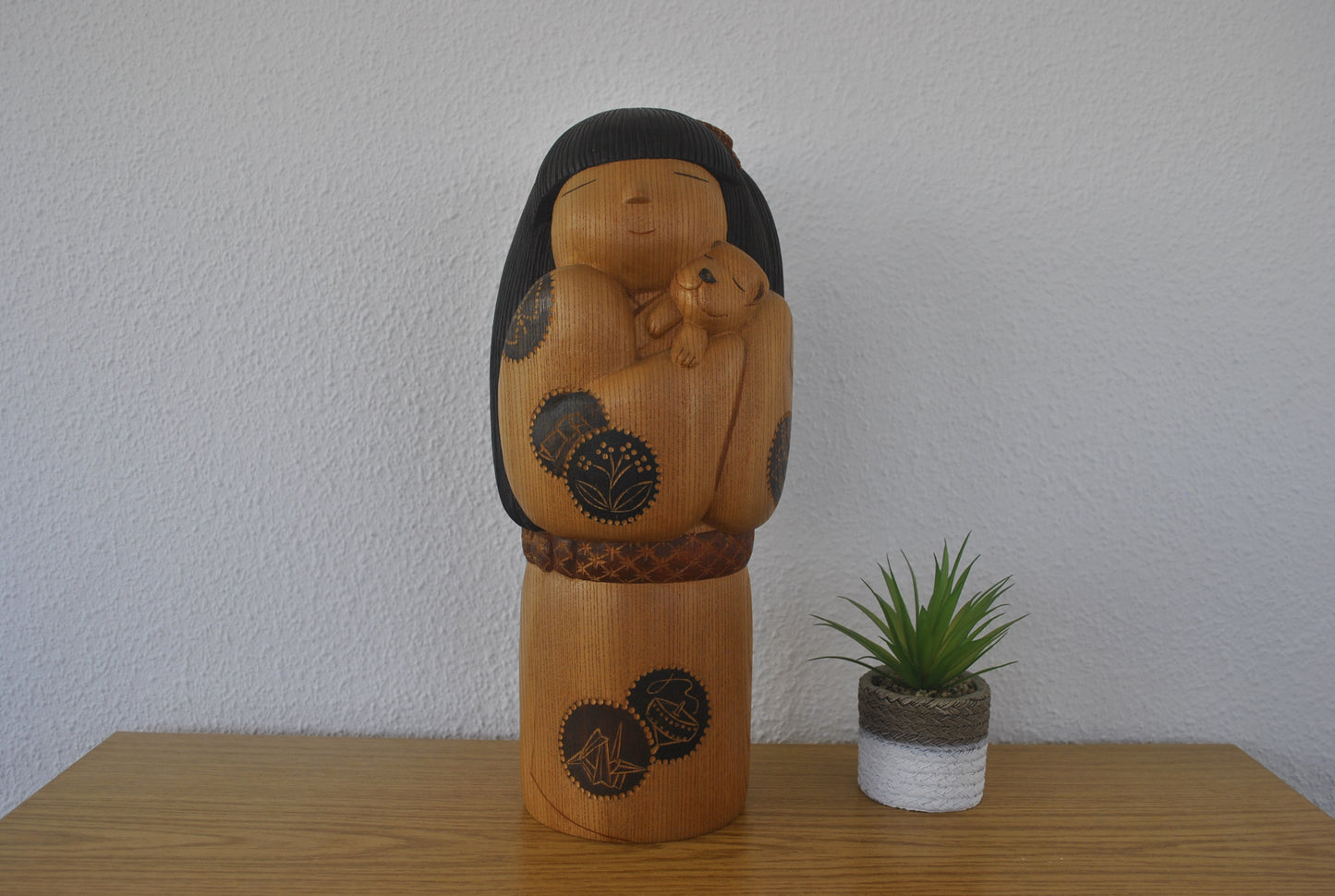 Exclusive large Kokeshi made by Yuko Yamazaki (1956-) - Award winning kokeshi!! Museum quality!