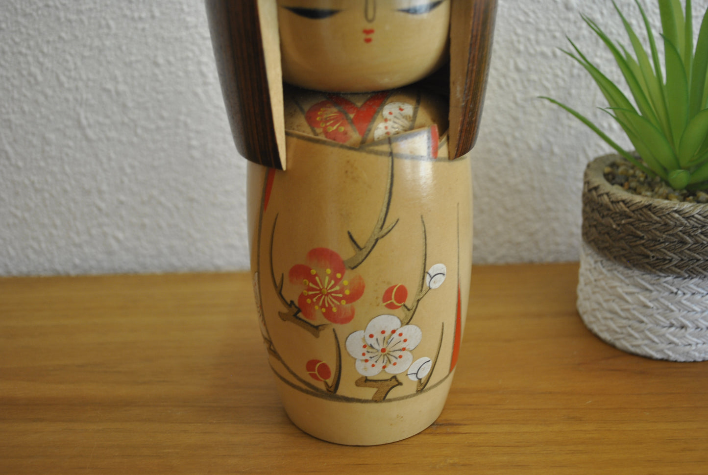 Vintage Sosaku kokeshi made by Tanaka Kojo