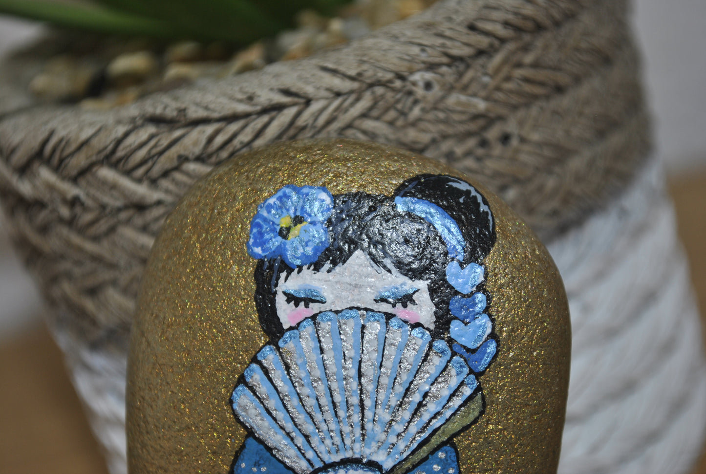 Kokeshi rock painting - Made by Adi Zozor