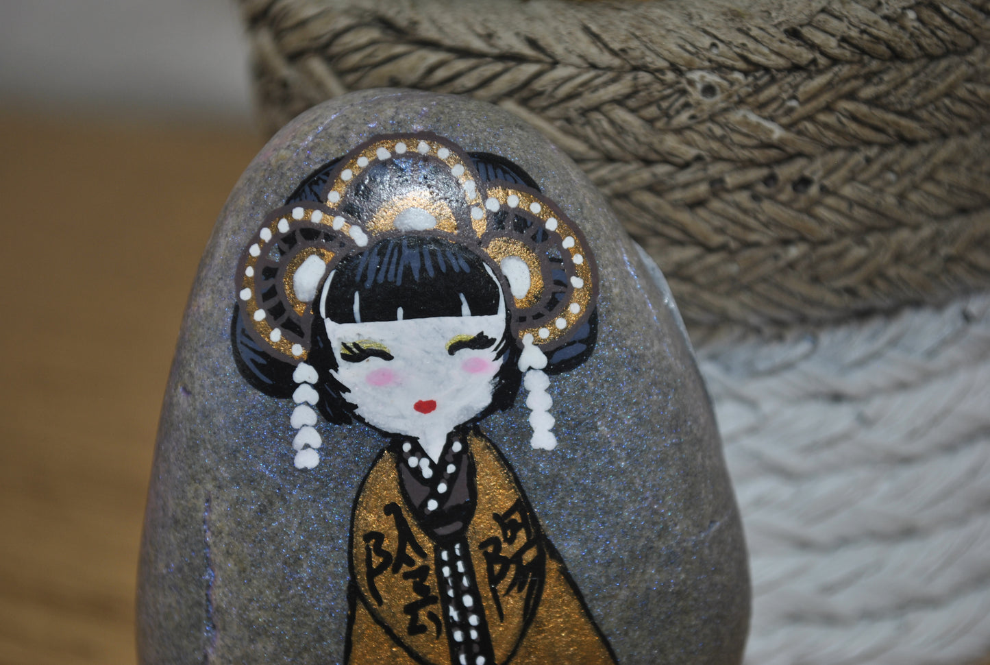 Kokeshi rock painting - Made by Adi Zozor