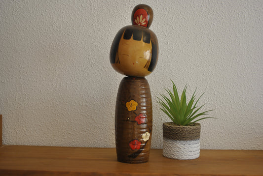 Vintage Sosaku kokeshi made by Daiki