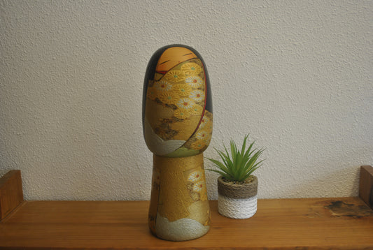 Exclusive Vintage Sosaku Kokeshi made by Toshio Sekiguchi (1947-)