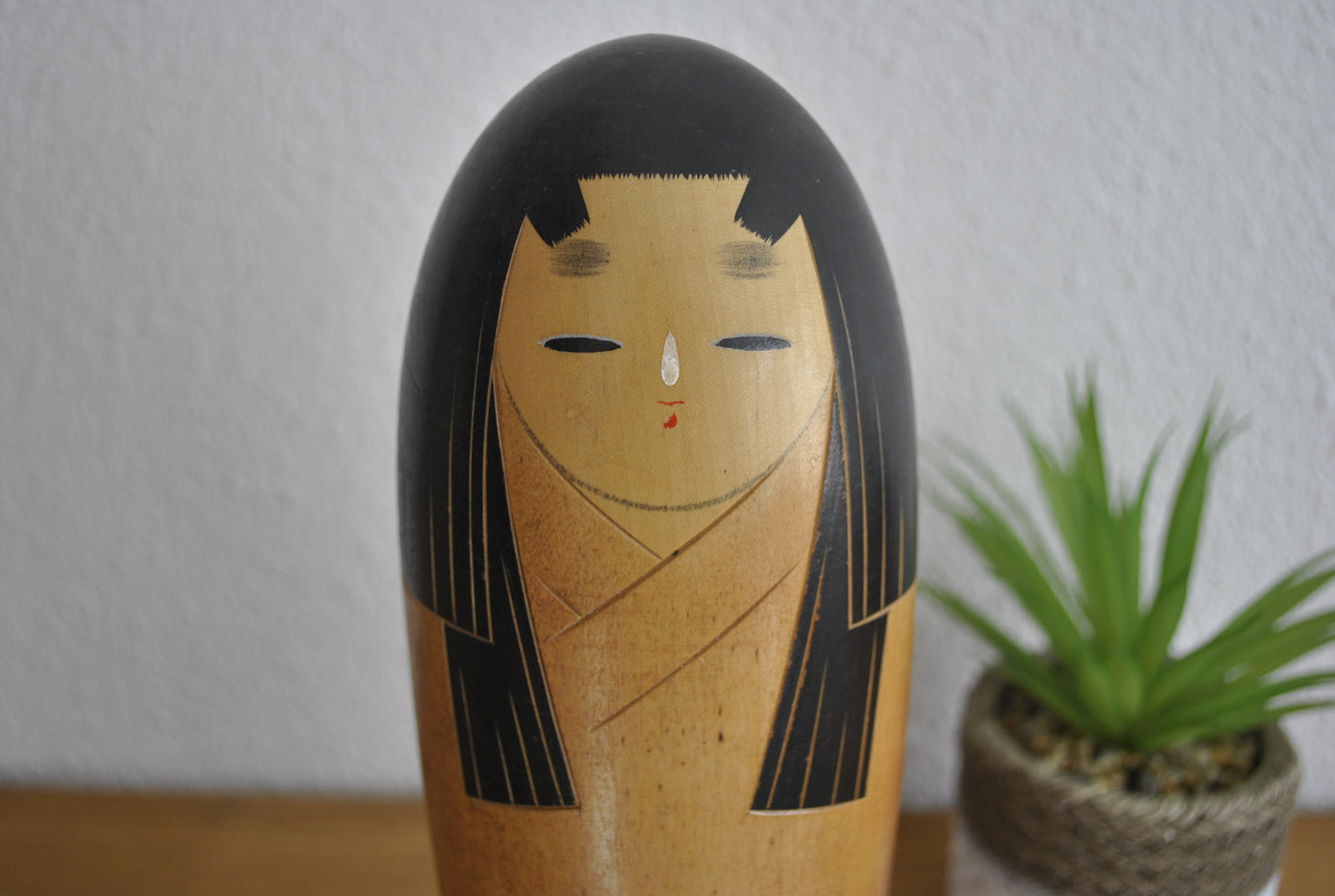 Vintage Sosaku kokeshi made by Misui