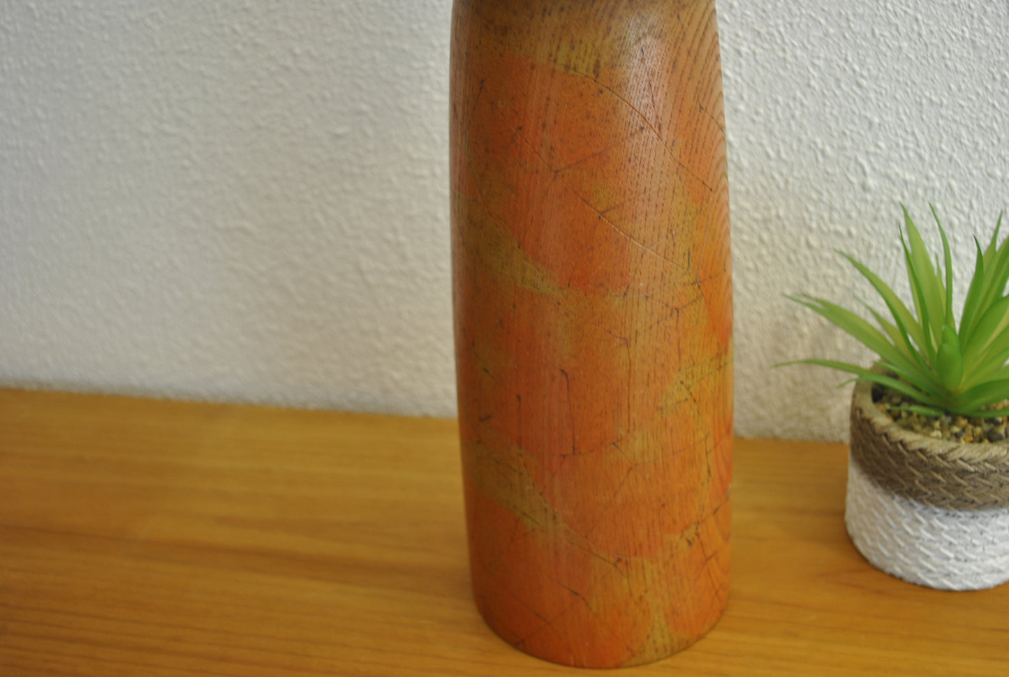 Large vintage Sosaku kokeshi made by Issetsu Kuribayashi (1924-2011) 41cm!