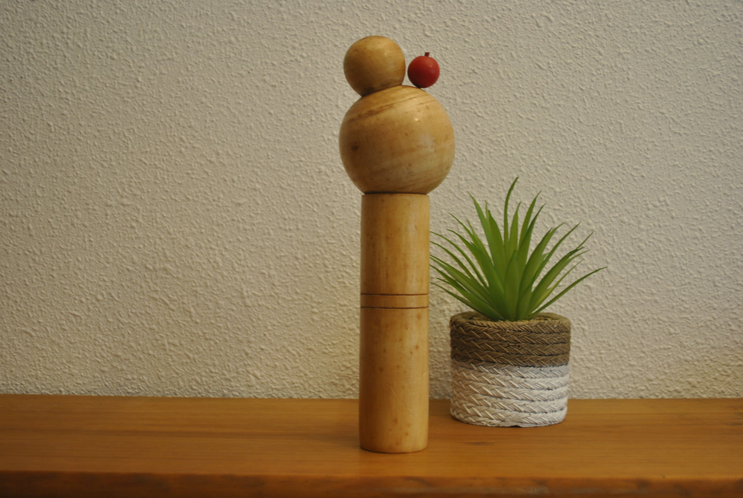 Vintage Sosaku kokeshi made by Kazuo Takamizawa