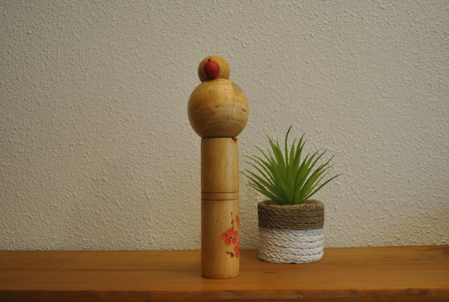 Vintage Sosaku kokeshi made by Kazuo Takamizawa