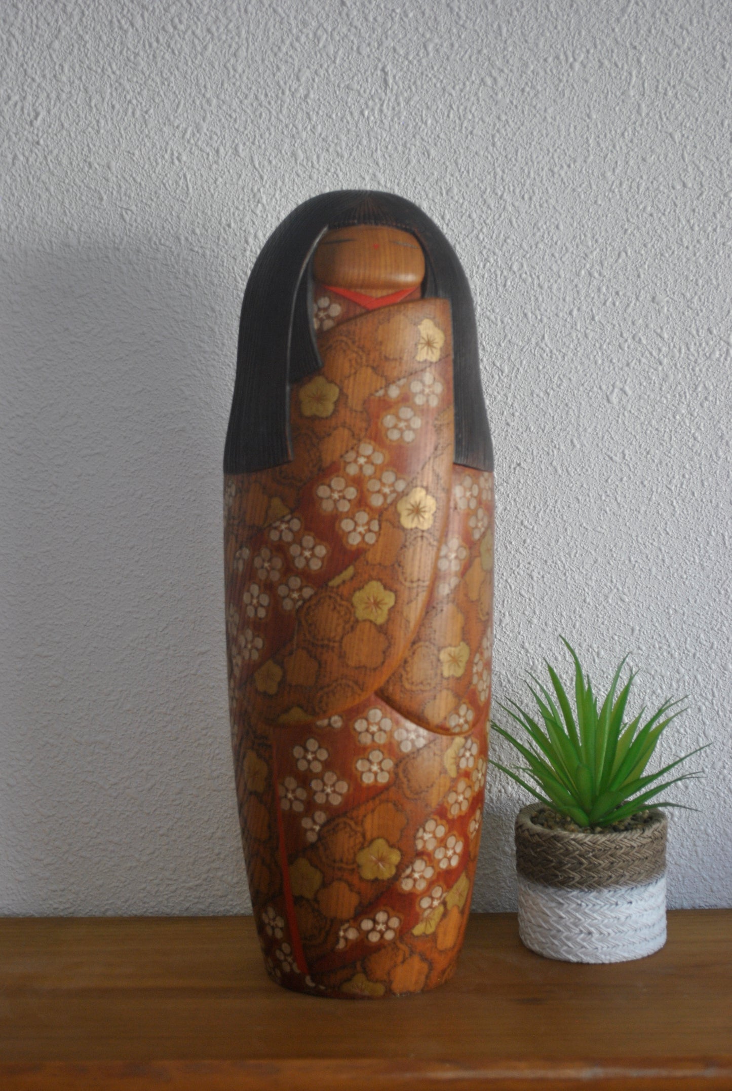 Exclusive vintage kokeshi by Miyagawa Kunio (1933-)