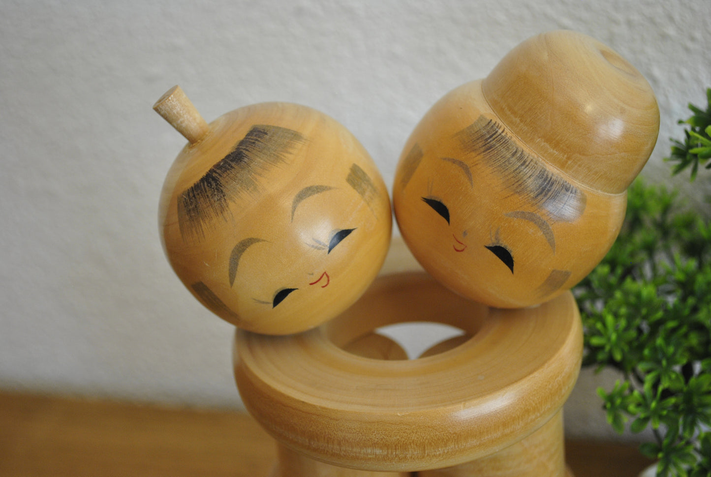 Vintage Sosaku Kokeshi made by Kishi Sadao (1932-1998)