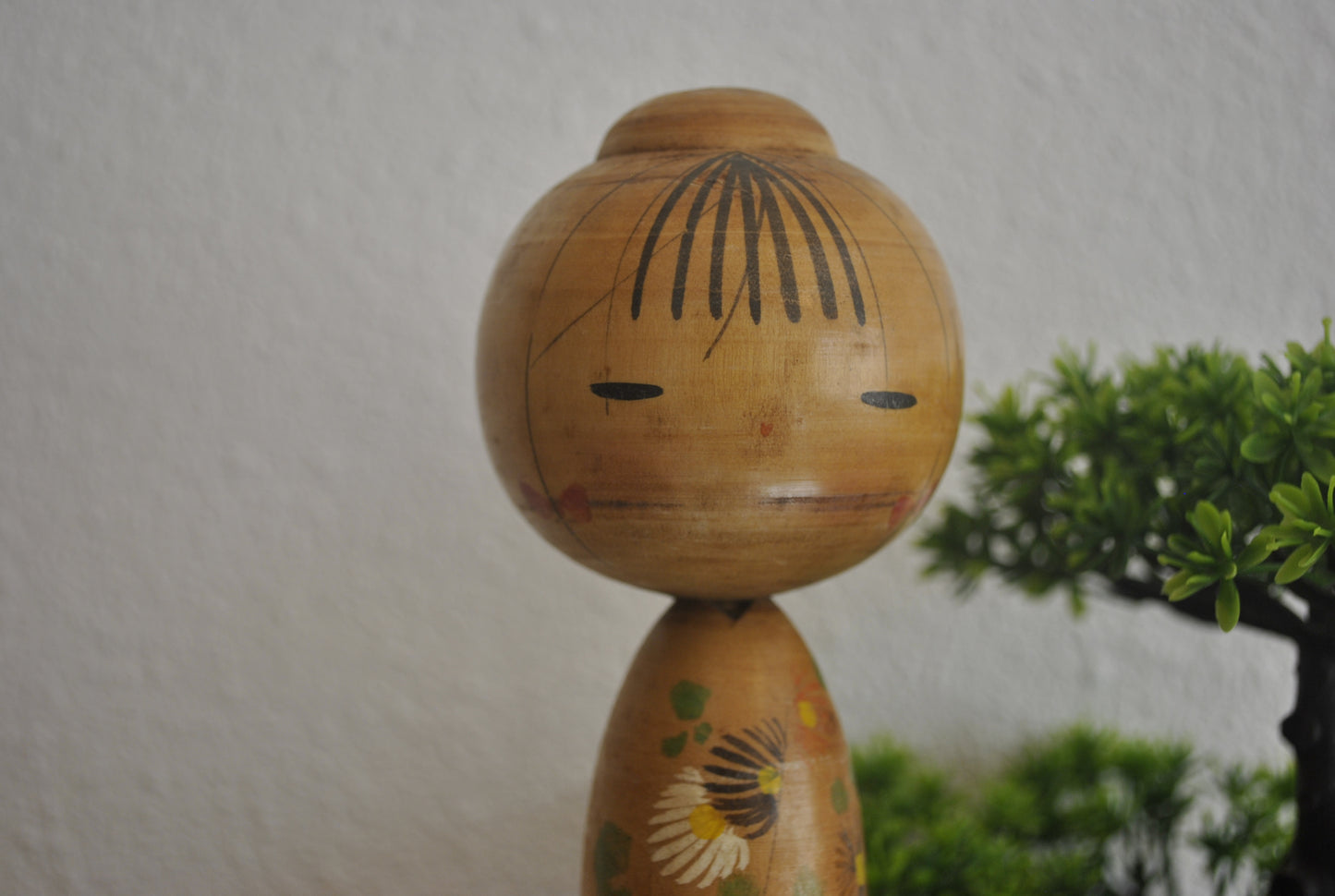 Vintage Sosaku kokeshi made by Yajima Suihou (1915-?)