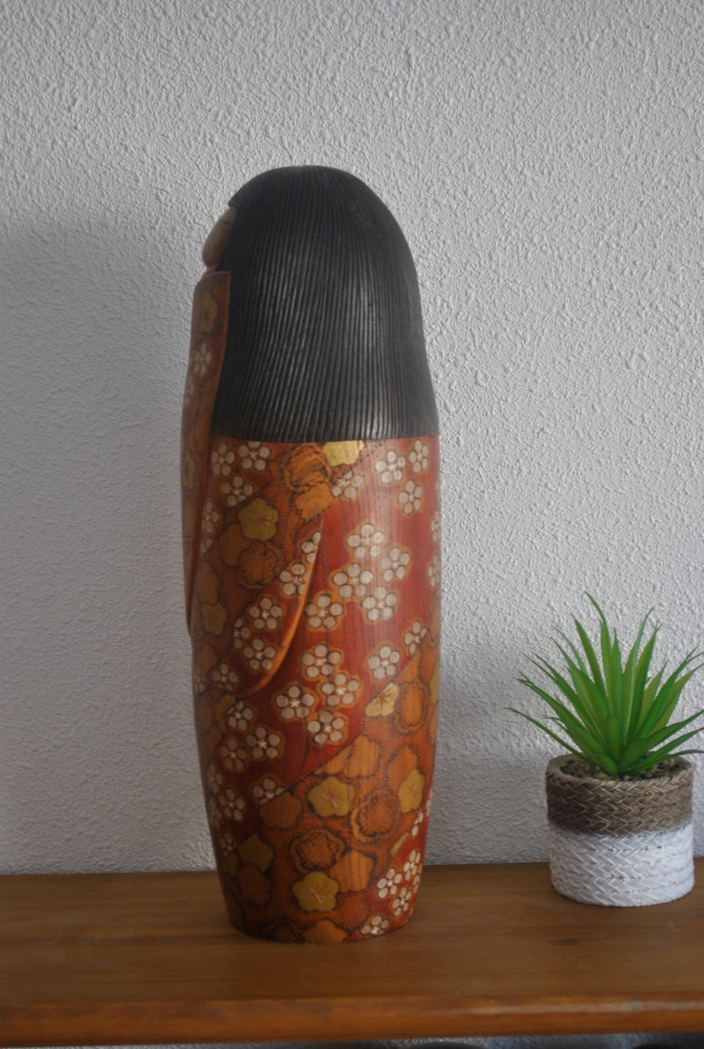 Exclusive vintage kokeshi by Miyagawa Kunio (1933-)