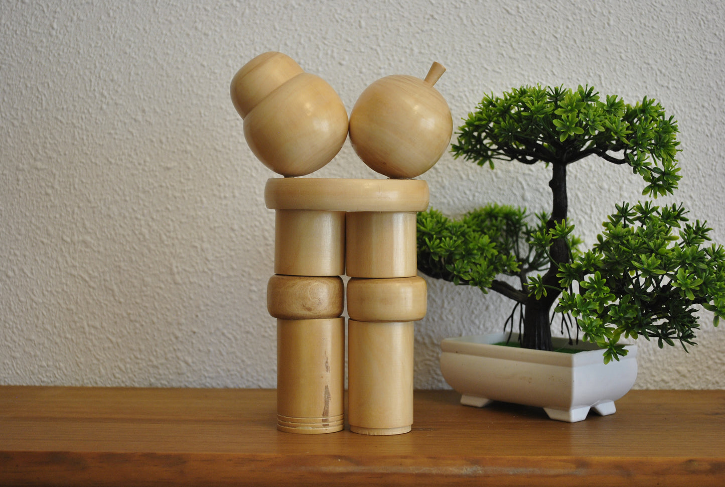 Vintage Sosaku Kokeshi made by Kishi Sadao (1932-1998)