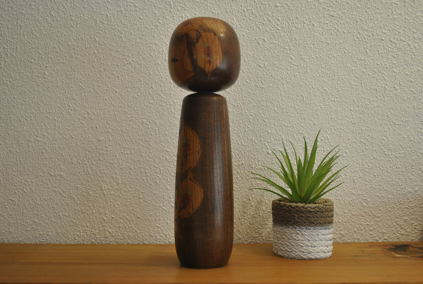 Exclusive Vintage Sosaku kokeshi made by Kato Masami (1925-)