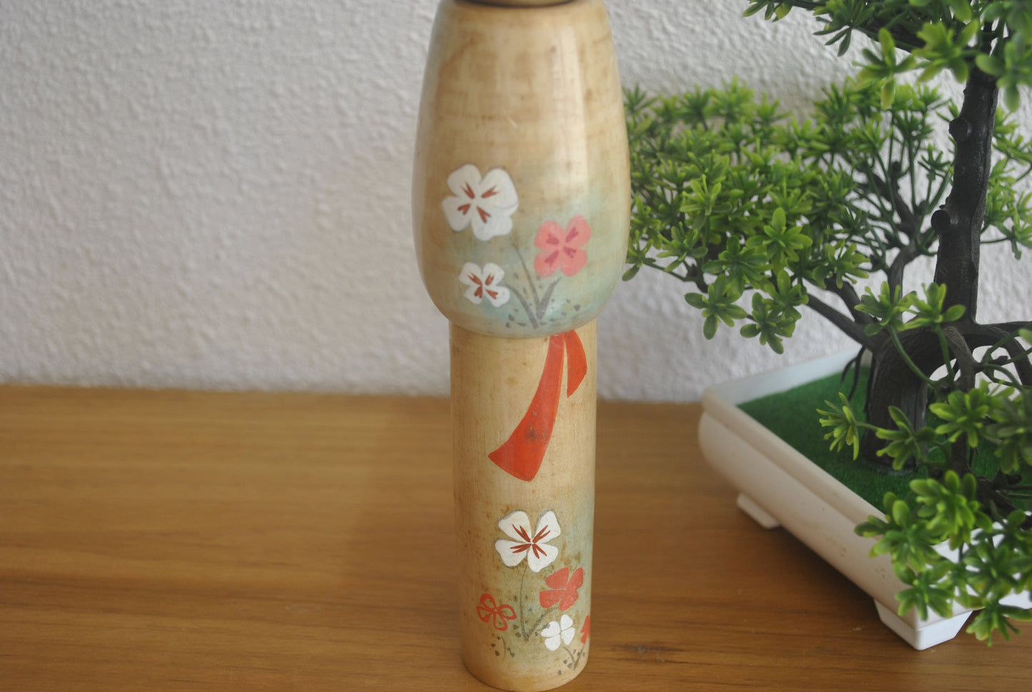 Vintage Sosaku kokeshi made by Hosaka Torao