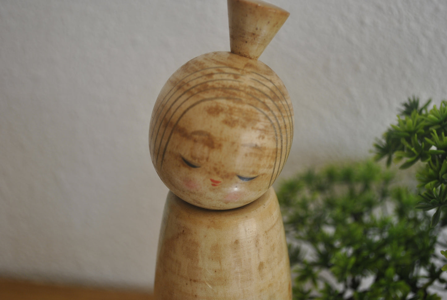 Vintage Sosaku kokeshi made by Hosaka Torao