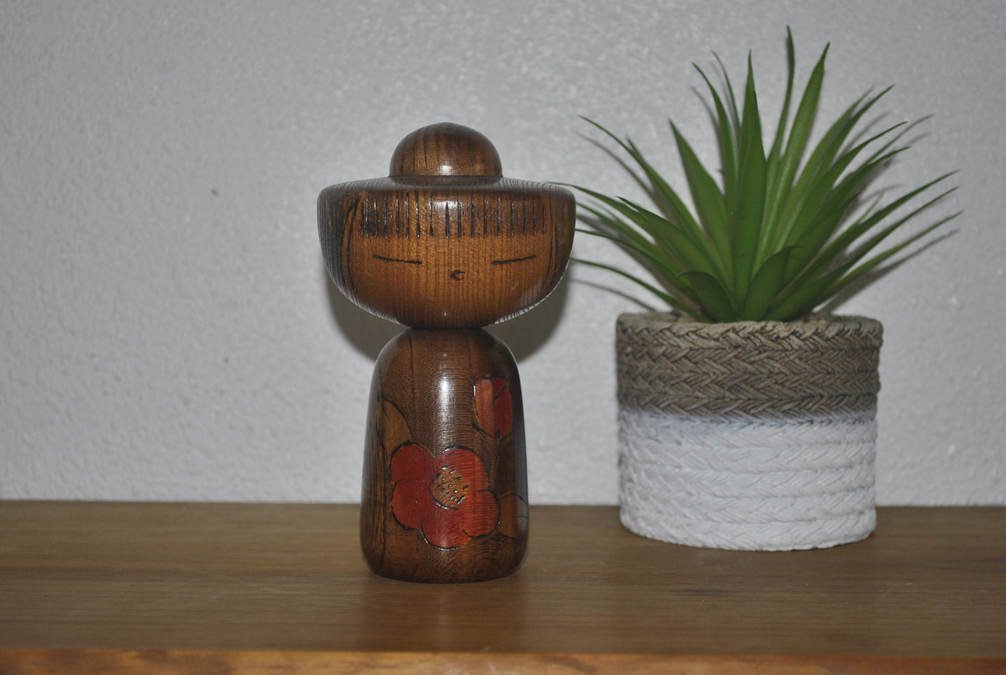 Vintage sosaku  Kokeshi By Tsujita Ryozo (1923-)