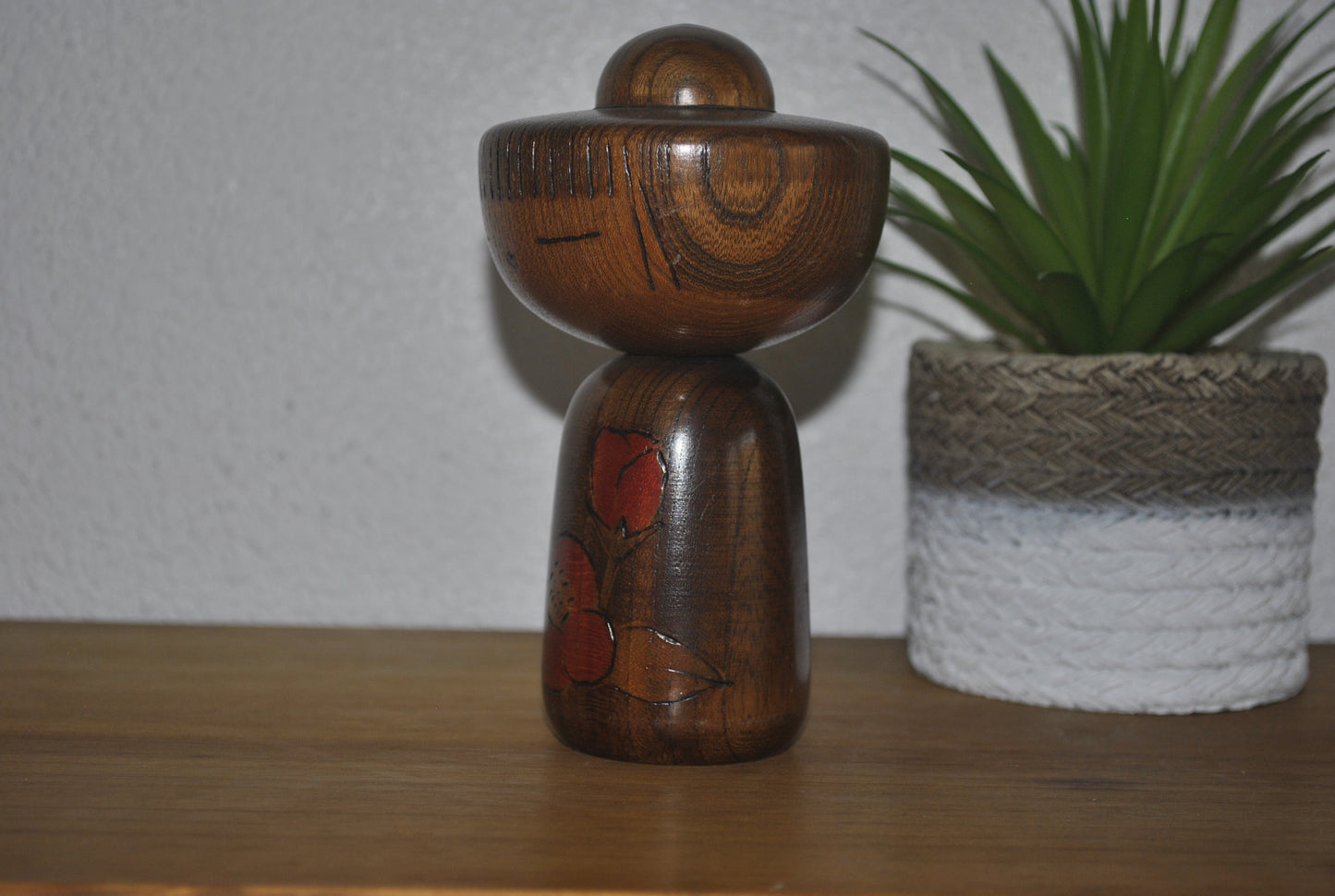 Vintage sosaku  Kokeshi By Tsujita Ryozo (1923-)