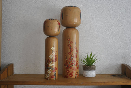 Vintage pair sosaku Kokeshi By Takahashi Akinori (1957-)