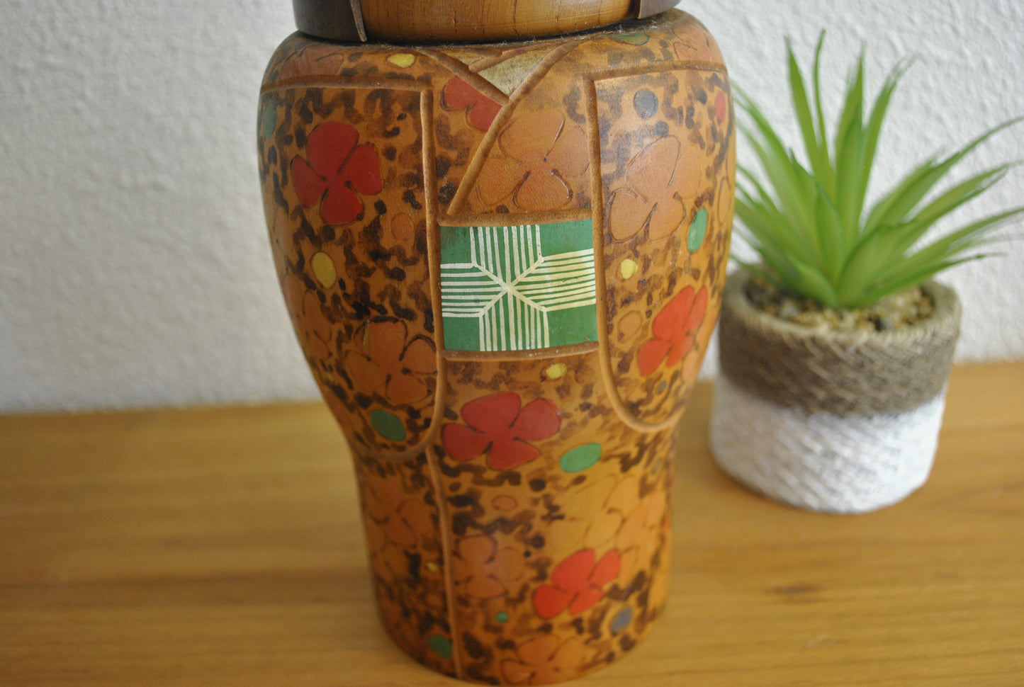 Exclusive vintage Sosaku kokeshi made by Toa Sekiguchi (1942-)