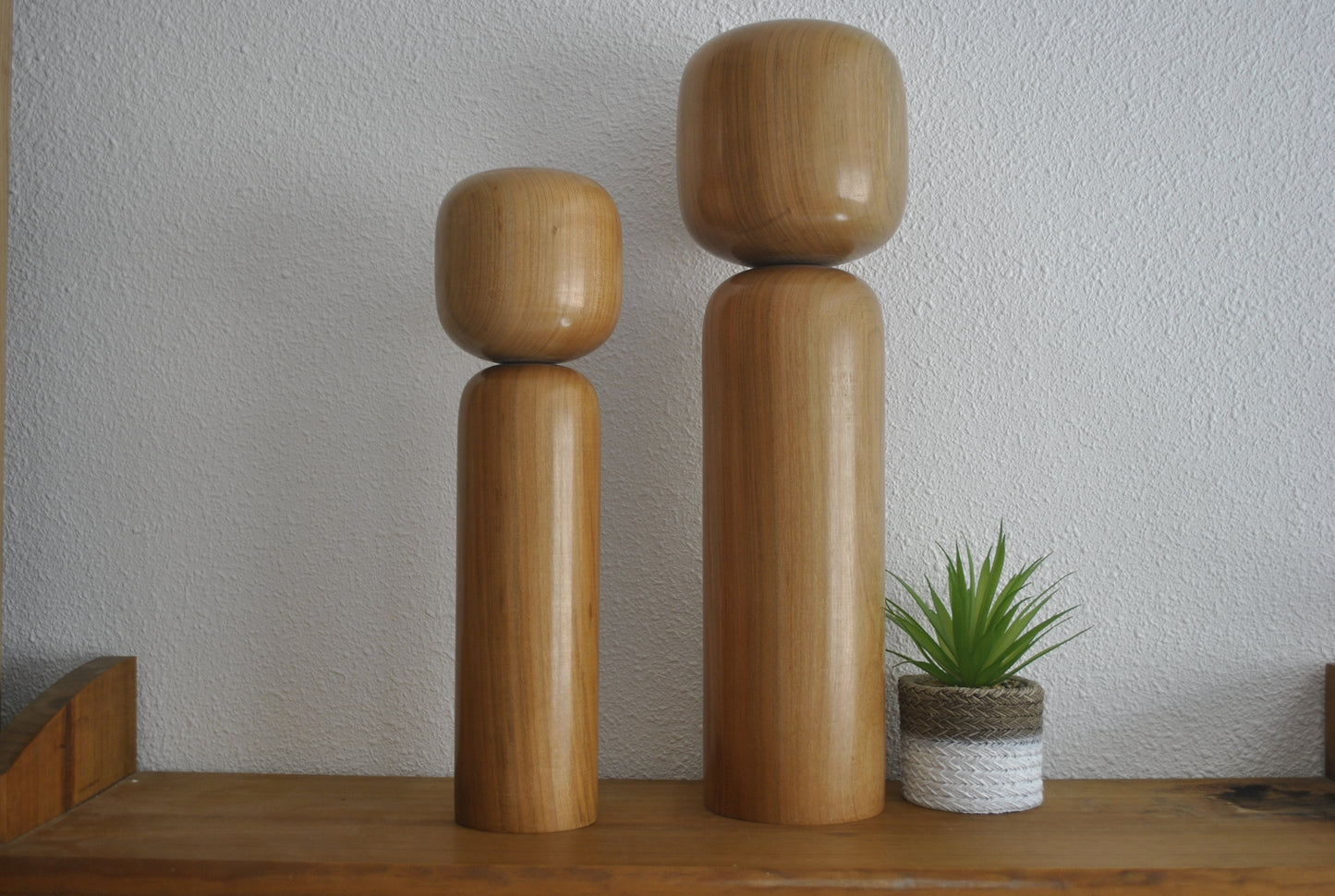 Vintage pair sosaku Kokeshi By Takahashi Akinori (1957-)