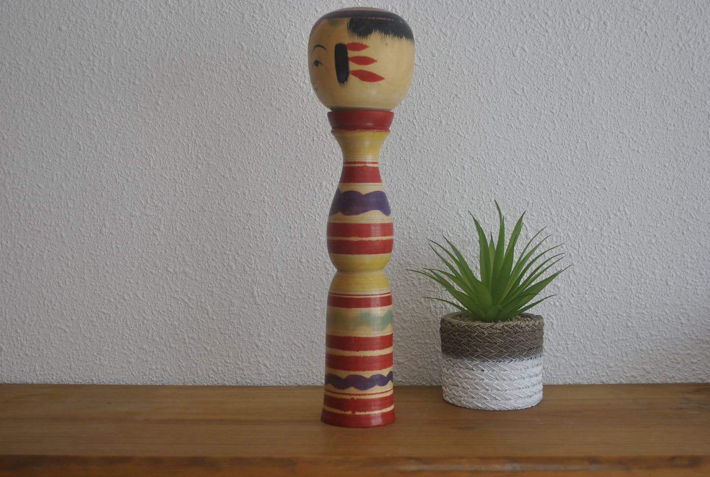 Vintage traditional Yajiro kokeshi by Kokubu Eiichi (1932-2014)