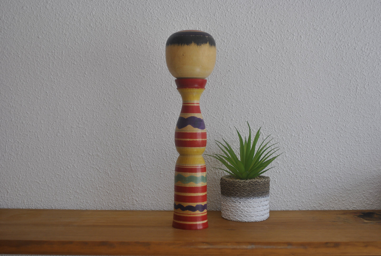 Vintage traditional Yajiro kokeshi by Kokubu Eiichi (1932-2014)