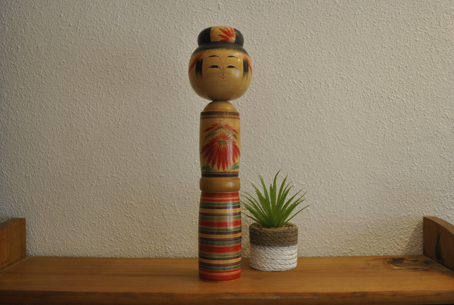 Large Vintage traditional Togatta kokeshi made by Sato Shigekazu (1936-)