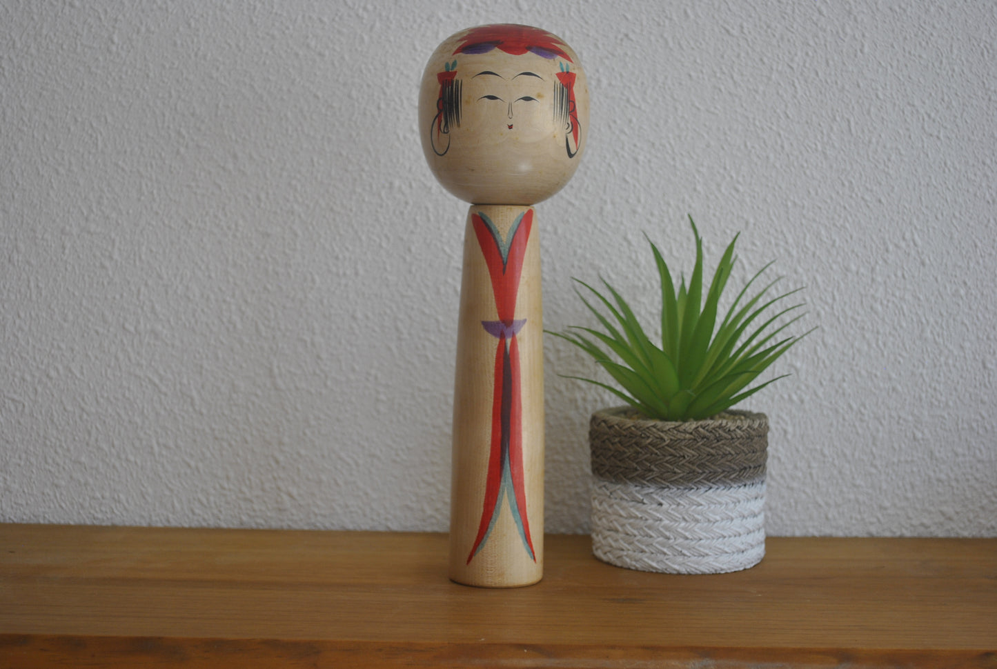 Vintage traditional Yajiro kokeshi by Tatsuo Sato (1928-2009)