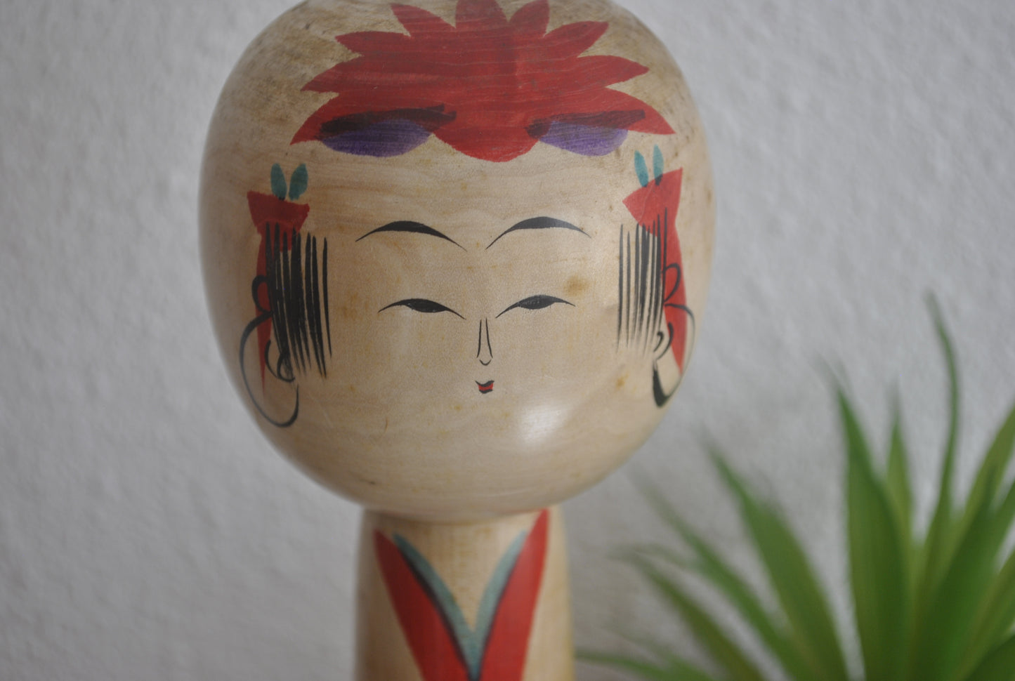 Vintage traditional Yajiro kokeshi by Tatsuo Sato (1928-2009)