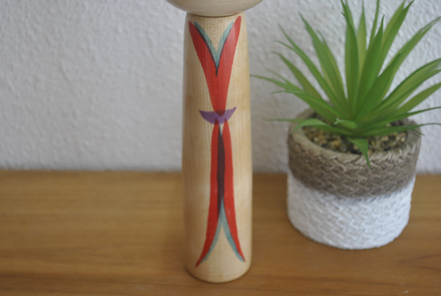 Vintage traditional Yajiro kokeshi by Tatsuo Sato (1928-2009)